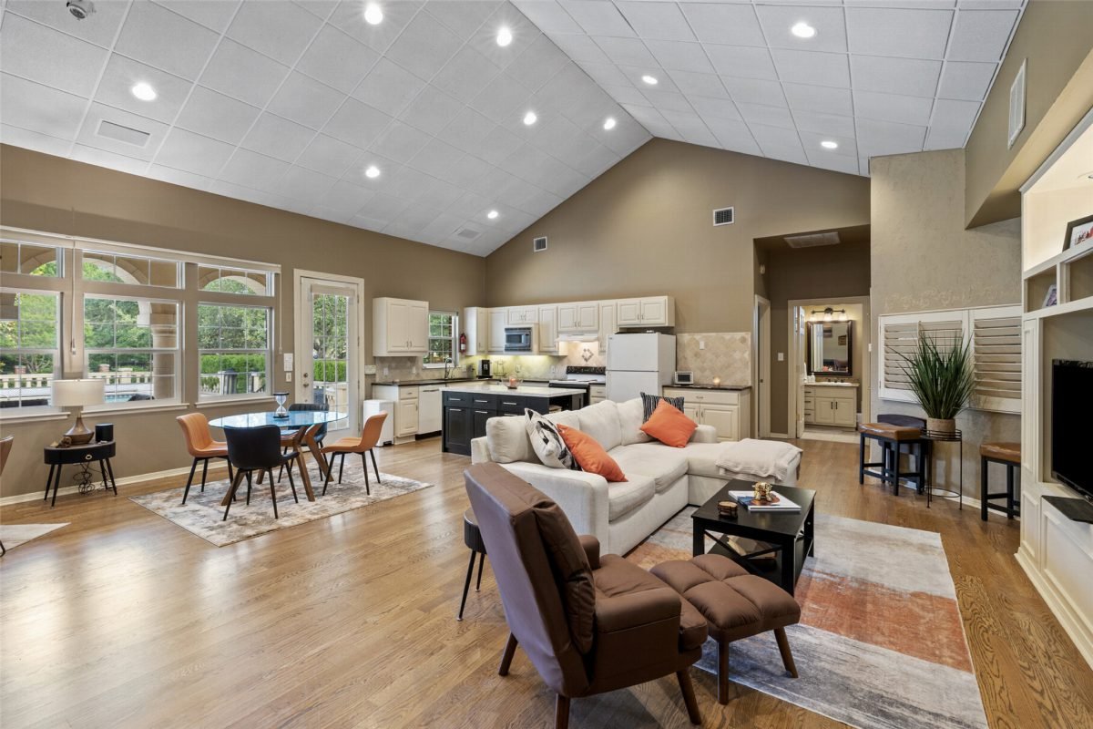 Honey Oak and Taupe Vaulted Air