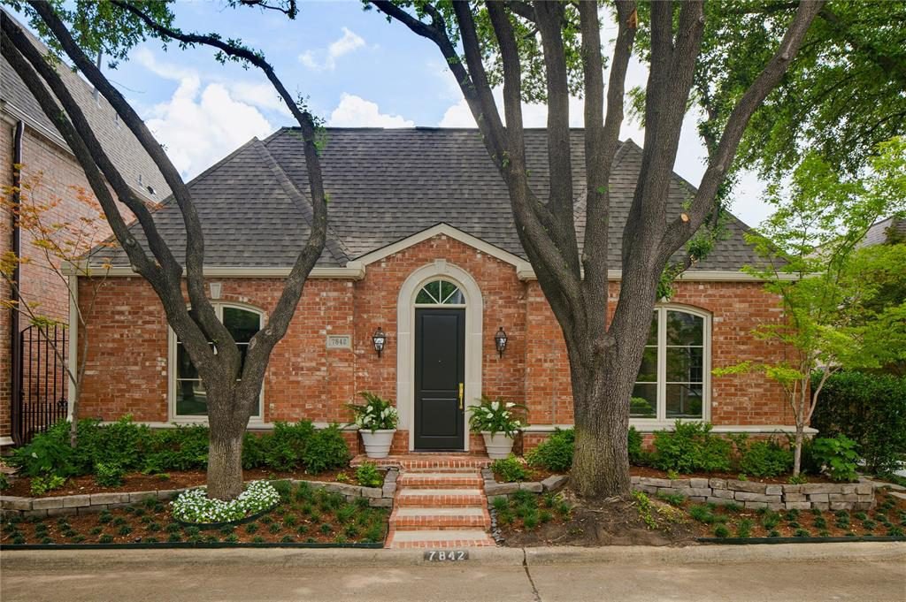 Red Brick and Lush Green