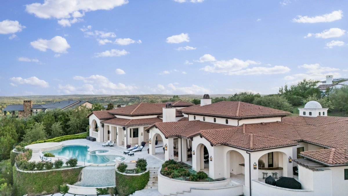 Sun-Baked Stucco and Terracotta