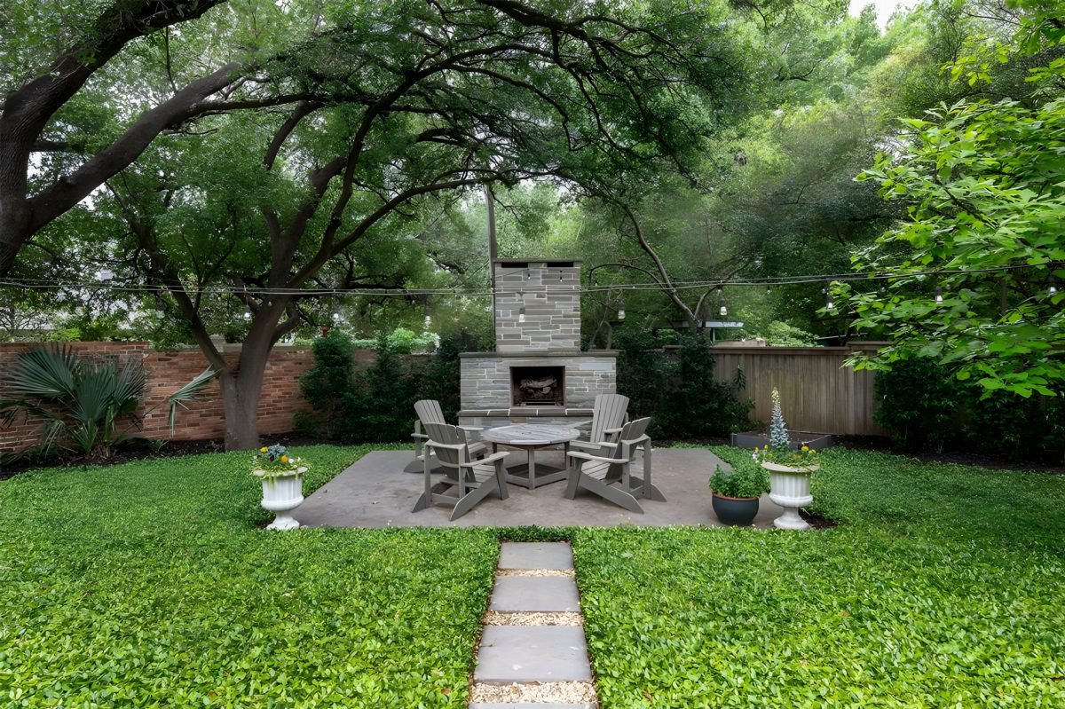 Shaded Stone Fire Pit Retreat