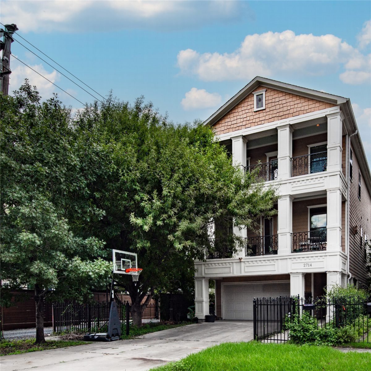 9 Hidden Gem Homes in Houston Priced Below Their Neighborhoods