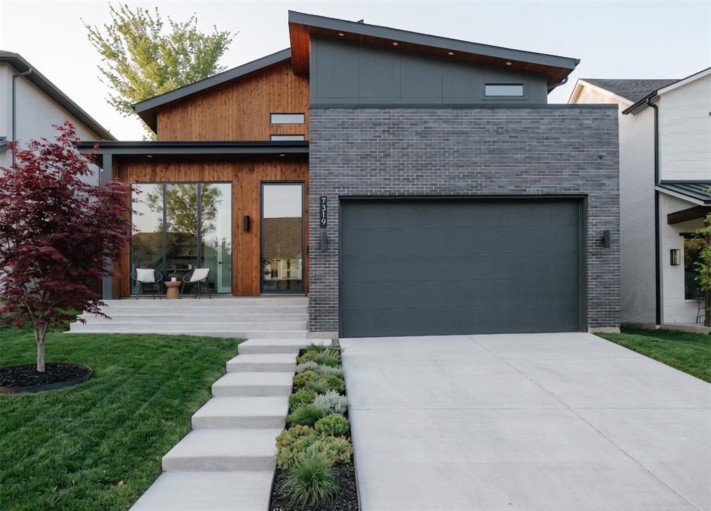 Charcoal Brick and Rich Cedar
