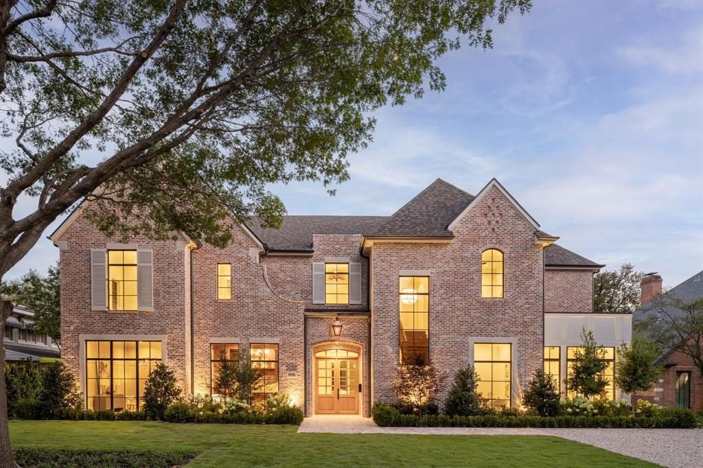 9 Hidden Gem Homes in Dallas Waiting for the Right Buyer