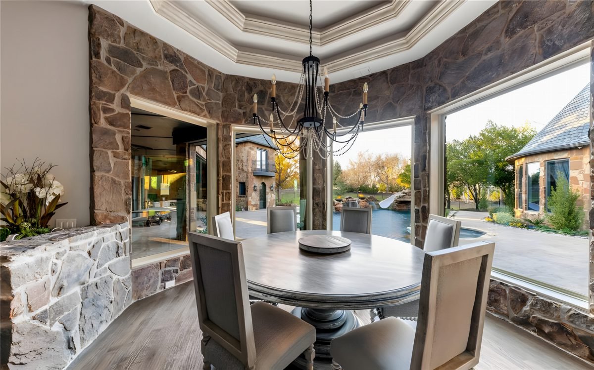 Stone-Wrapped Dining Nook