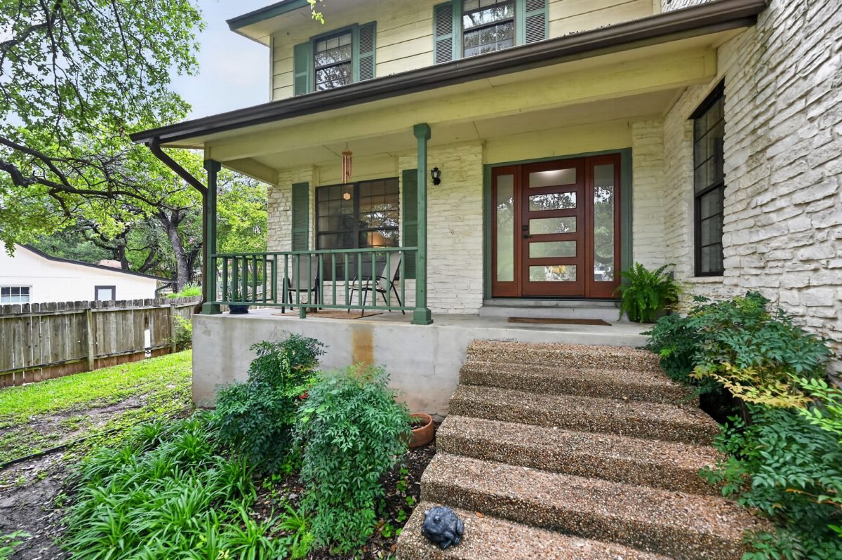 Pine Green Porch with Stone