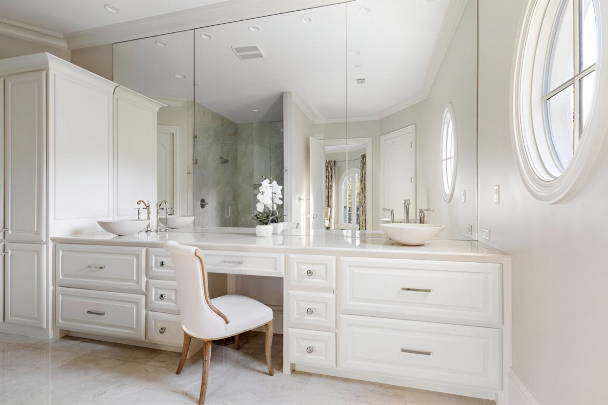 We Analyzed 5,156 Bathrooms for the Most Popular Color. Here's What Won