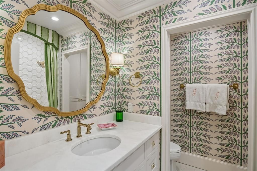 Botanical Gold and White Marble