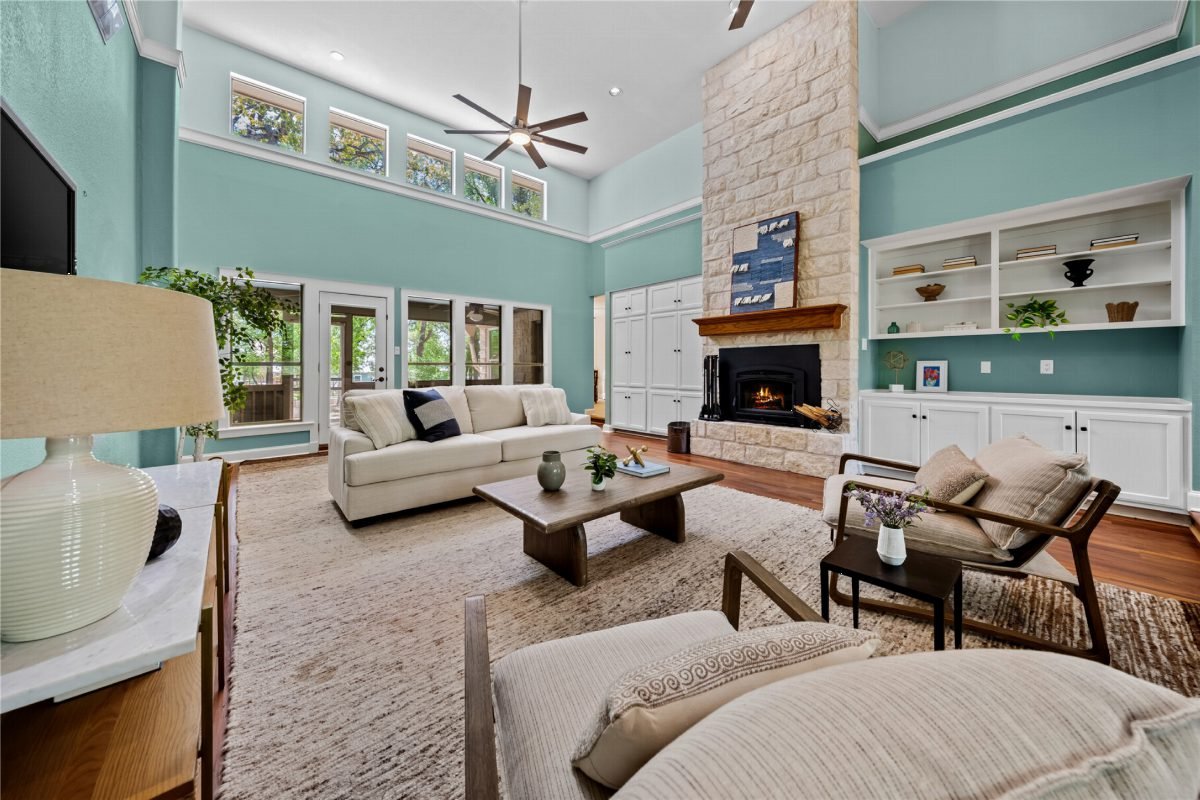 9 Gorgeous Fireplace Living Room Ideas for 2026