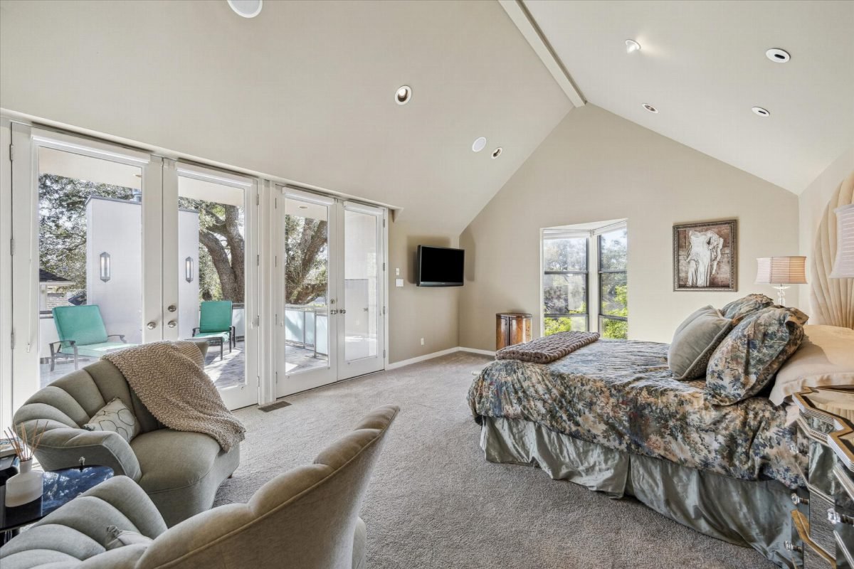 Soft Gray Vaulted Retreat