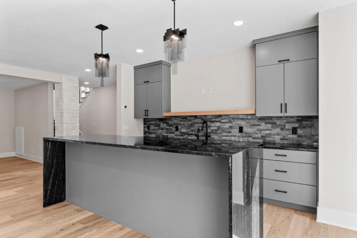 Cool Gray Glass Tile Glow