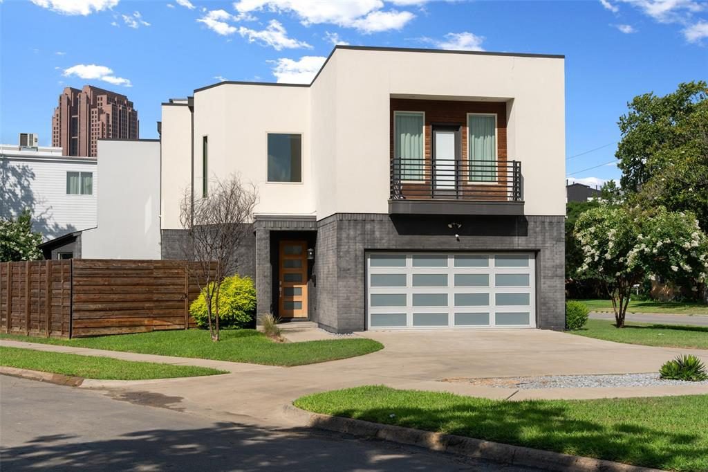 Cream Stucco and Dark Brick