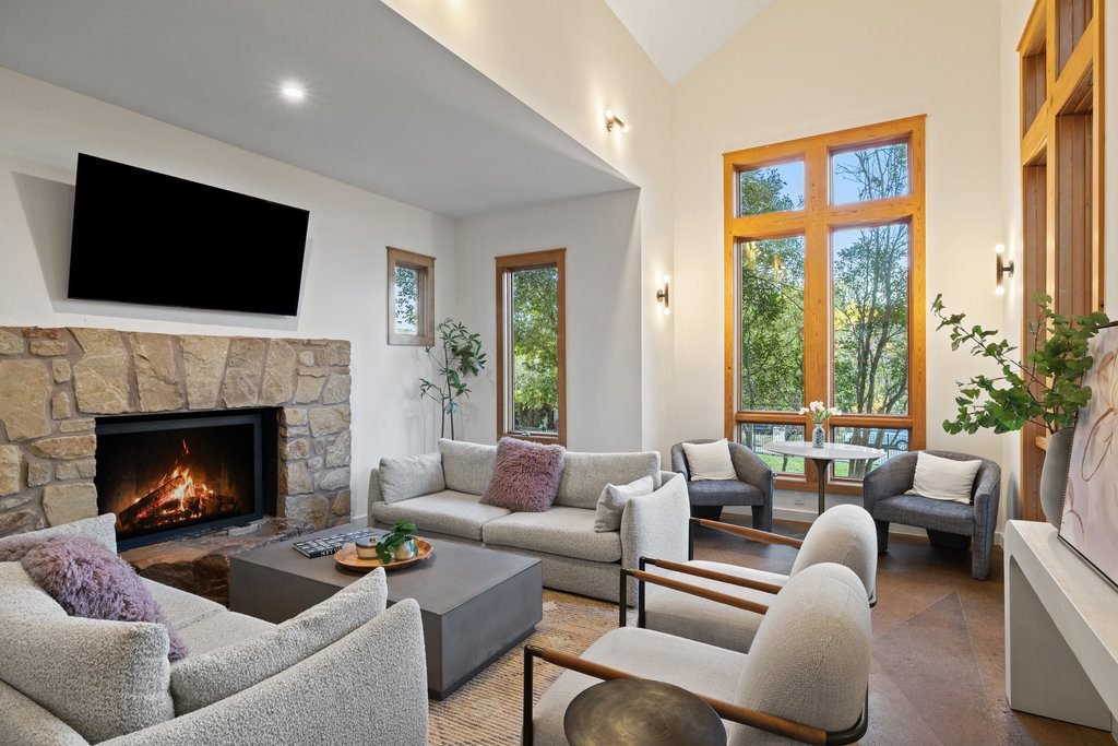 Limestone Hearth with Gray Textures
