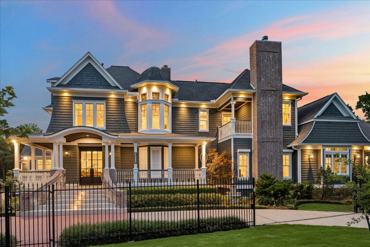 9 Homes for Sale in Spring Branch East Houston You Should See