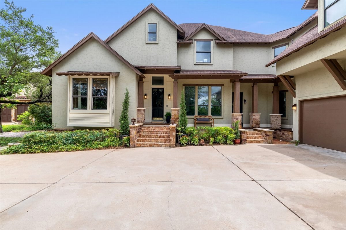 Sage Stucco with Textured Stone