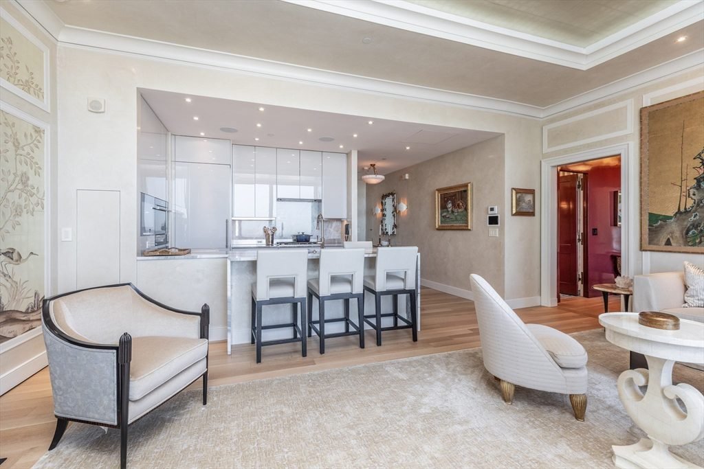 Ivory Cabinetry and Warm Oak