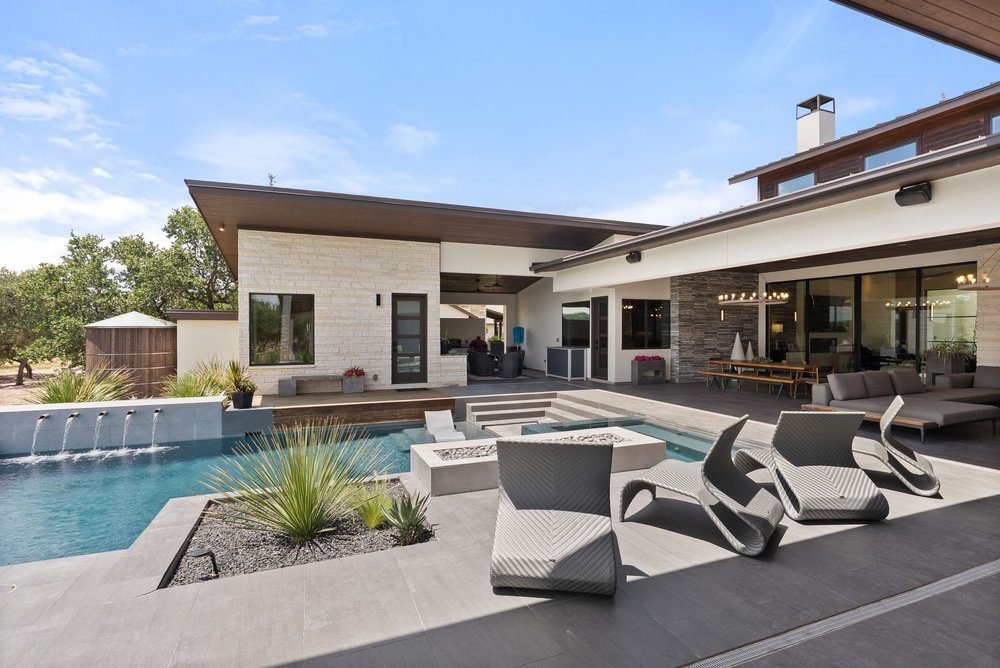 Crisp Blue Lagoon Modern Retreat