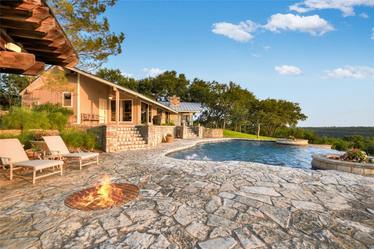 Flamed Firepit on Flagstone