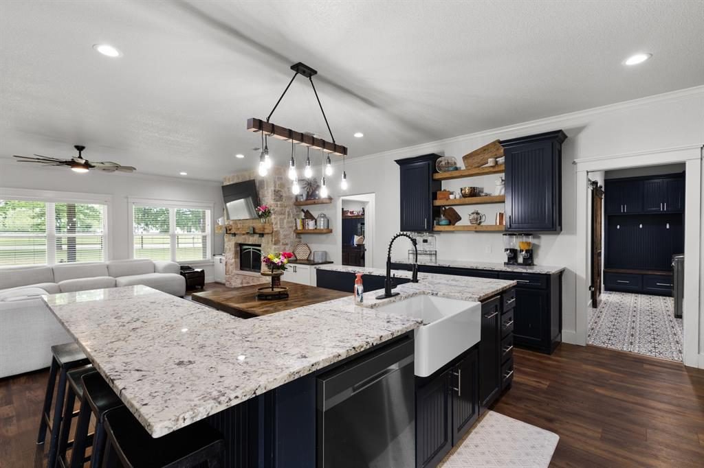 Slate Navy and White Granite