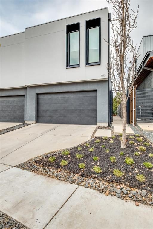 9 Homes for Sale in Old East Dallas Right Now