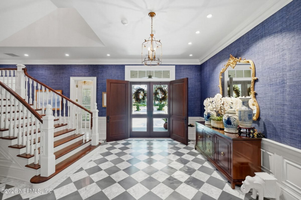Blue Woven Textured Entry