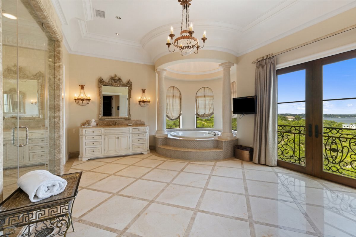 Sunlit Marble Bath Retreat