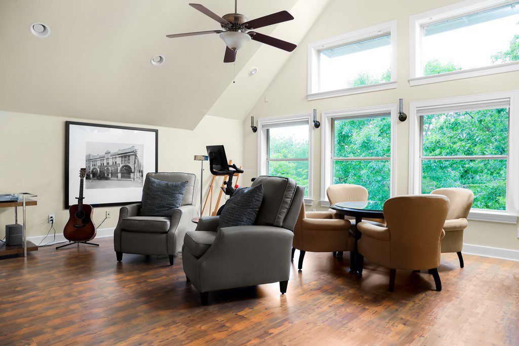 Vaulted Light with Oak Warmth