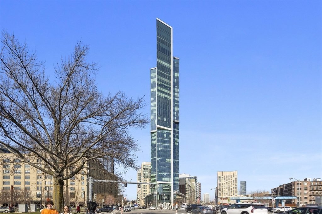 Sleek Glass and Steel Verticality