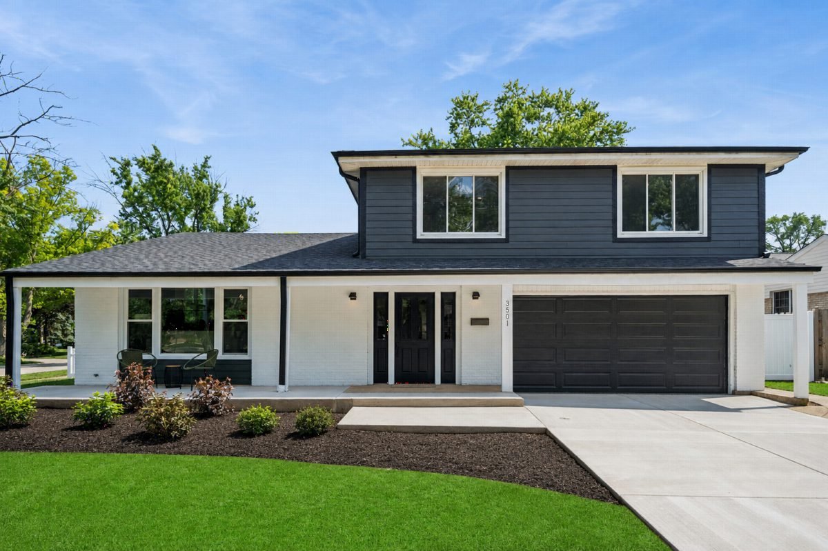 Charcoal Shingle and White Porch