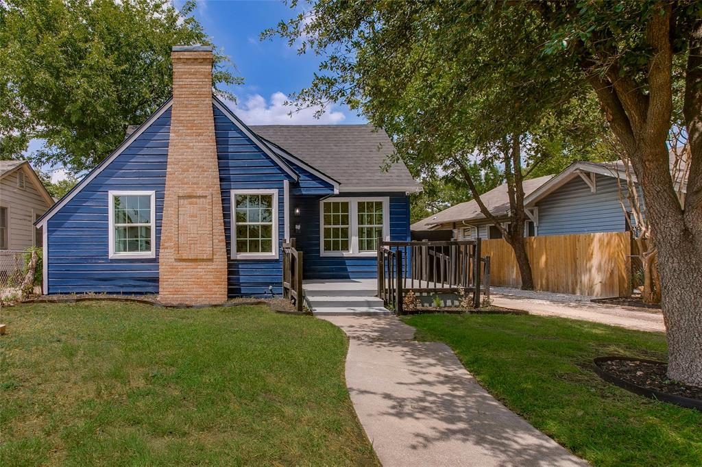 Indigo Siding and Brick Charm