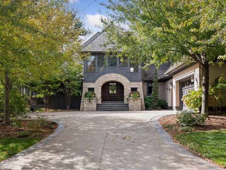 8 Homes for Sale in Wayzata Wayzata Buyers Are Watching