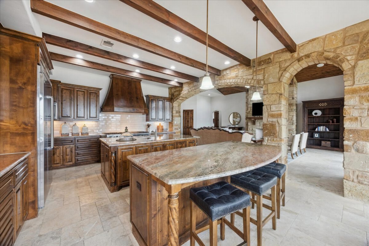 8 Gorgeous Rustic Kitchen Ideas That Feel Like Home