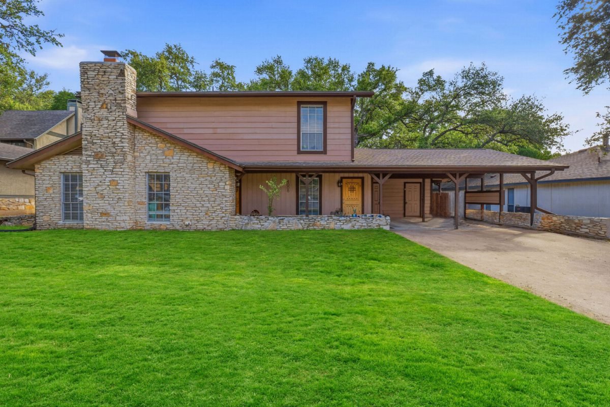 Rustic Stone and Cedar Blends