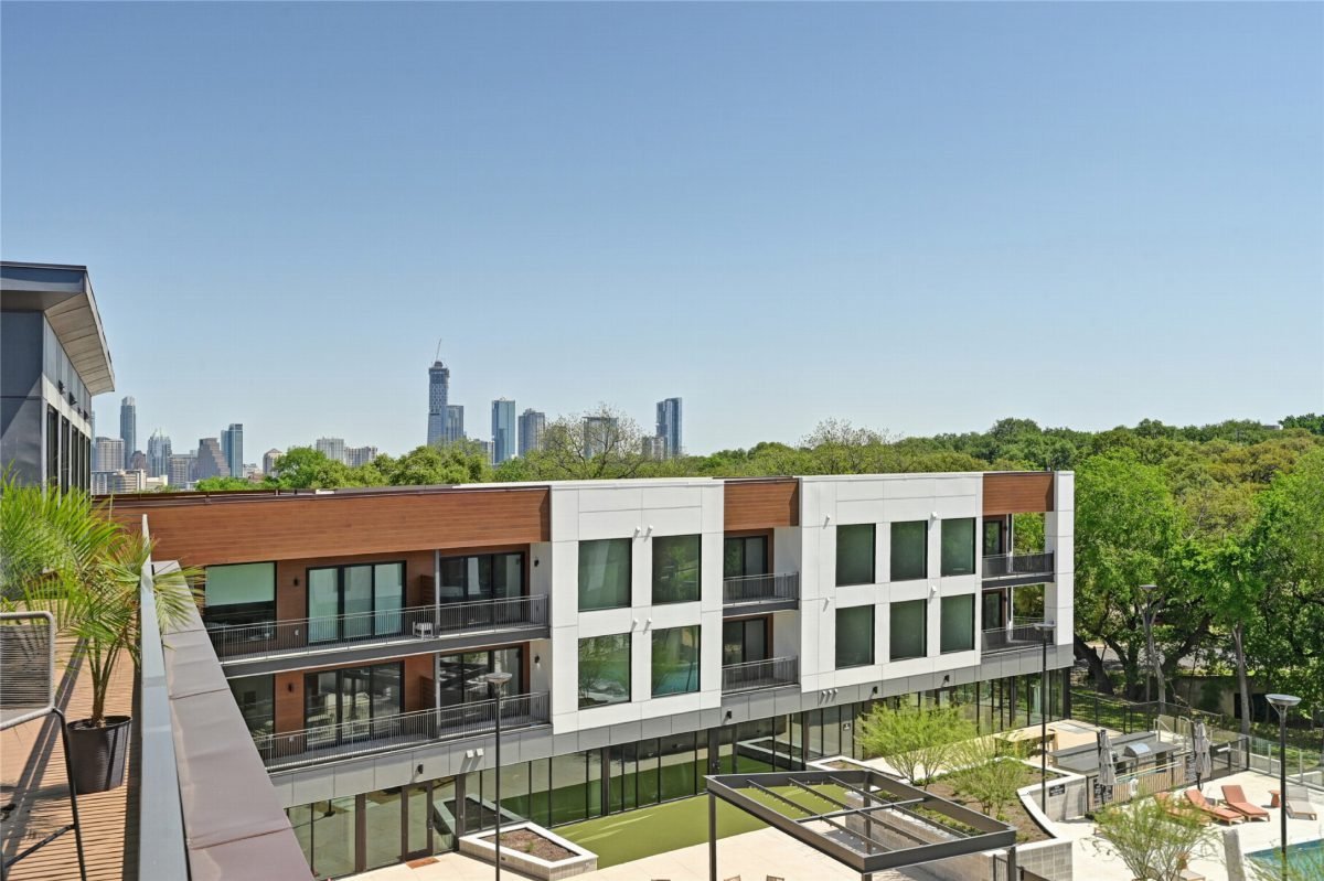 Urban Rooftop Steel Pergola