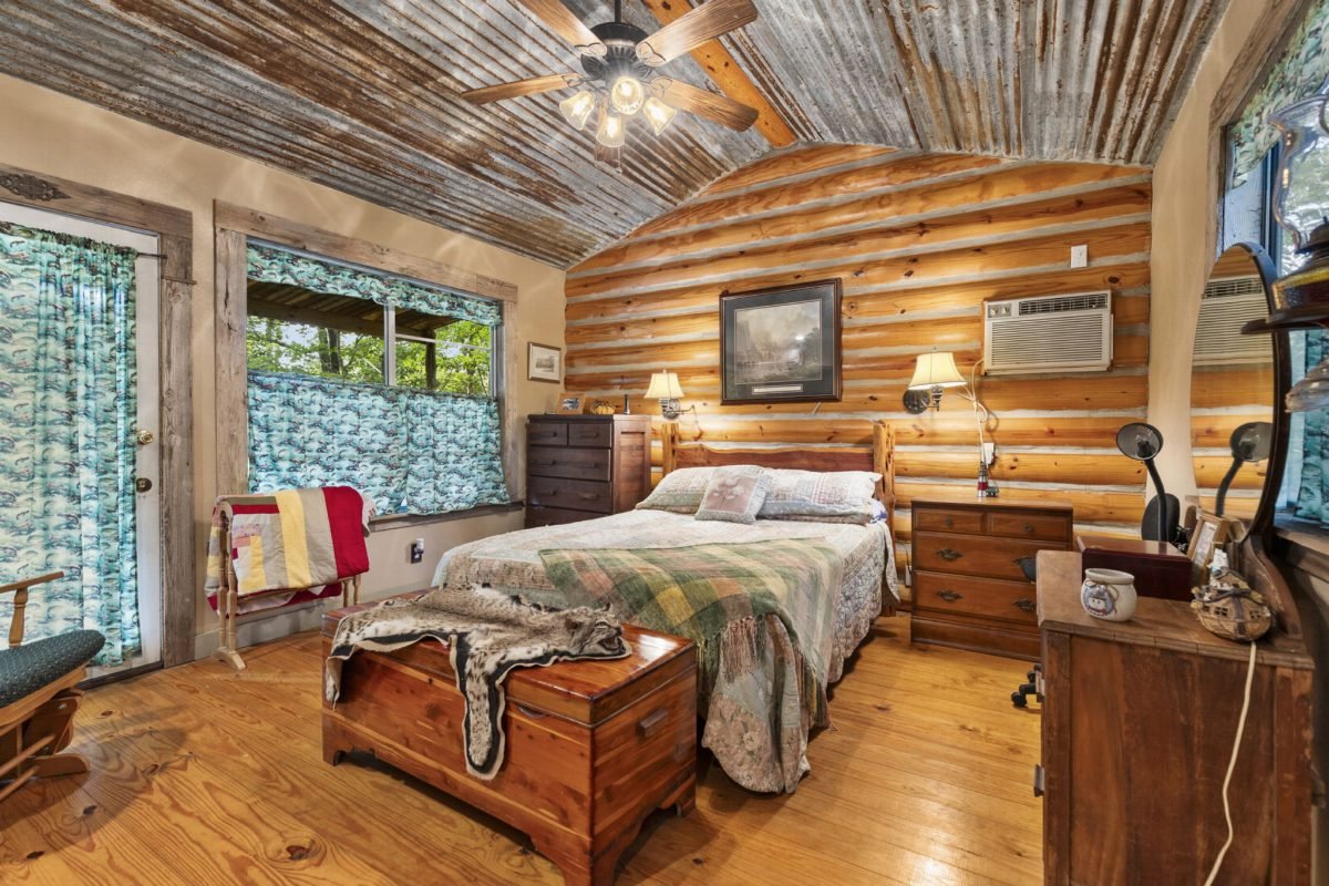 5 Cozy Rustic Bedroom Ideas That Actually Feel Like Home