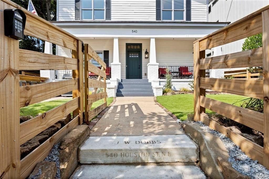 Cedar Gate and Mint Entry
