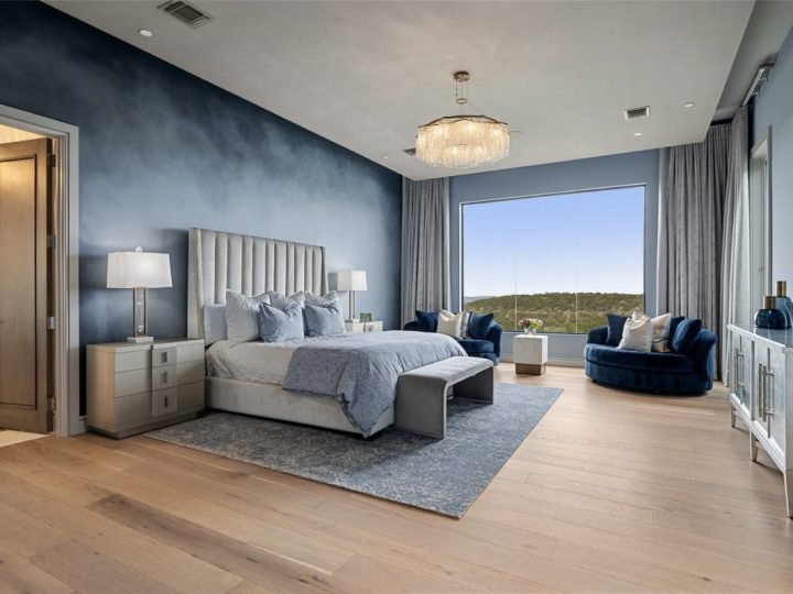 We Analyzed 5,030 Bedrooms to Determine the Best Accent Color. Here's What Won