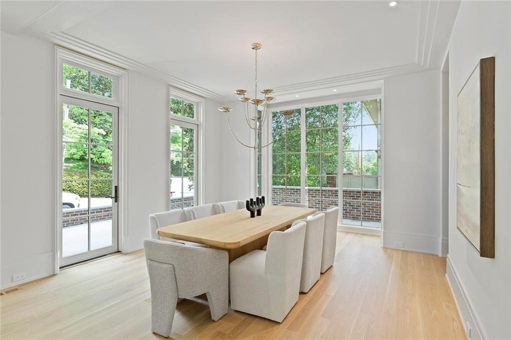 Butcher Block Bay Dining