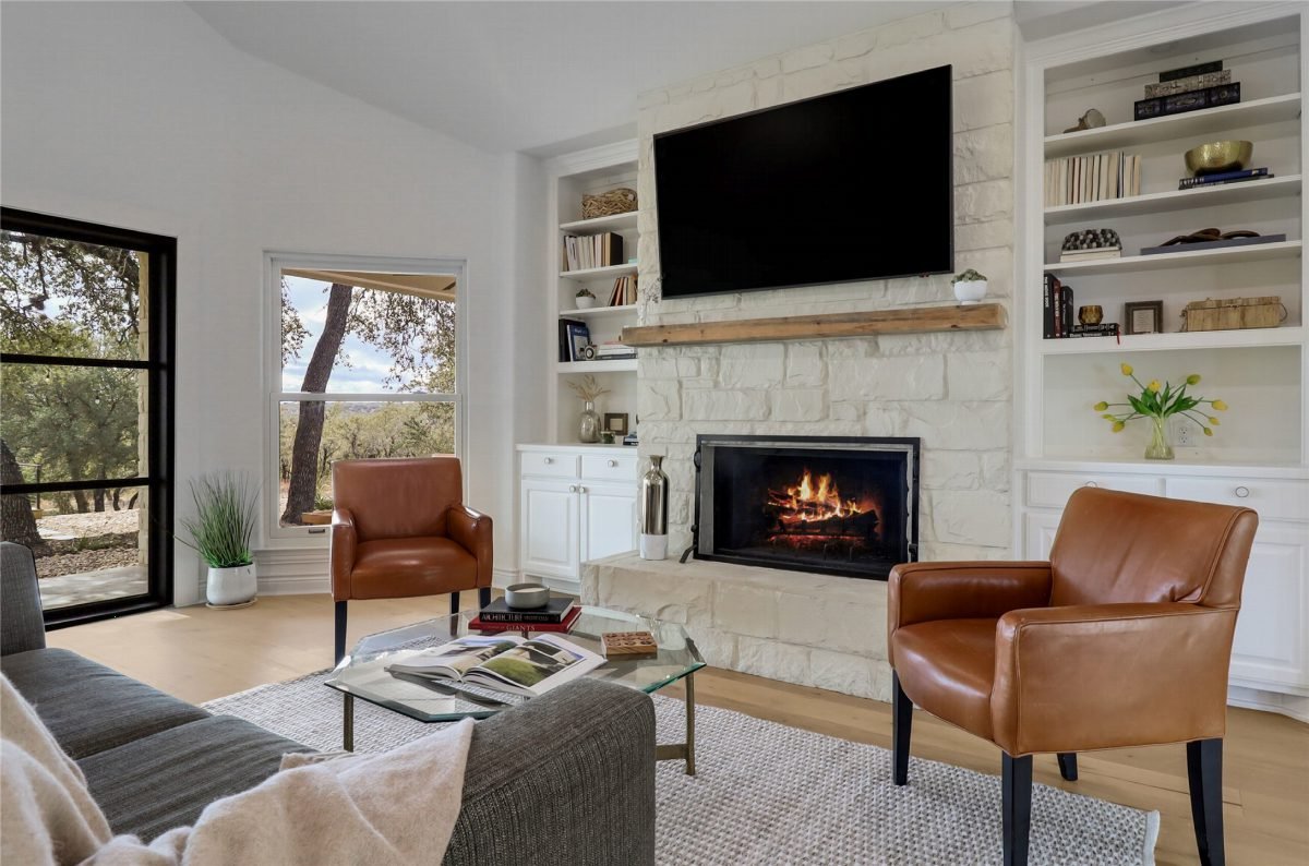 Whitewashed Brick and Caramel Leather