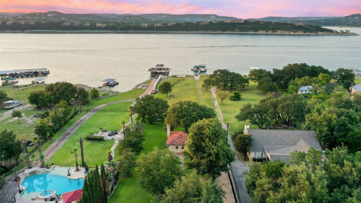 Lakeside Green and Terracotta Charm