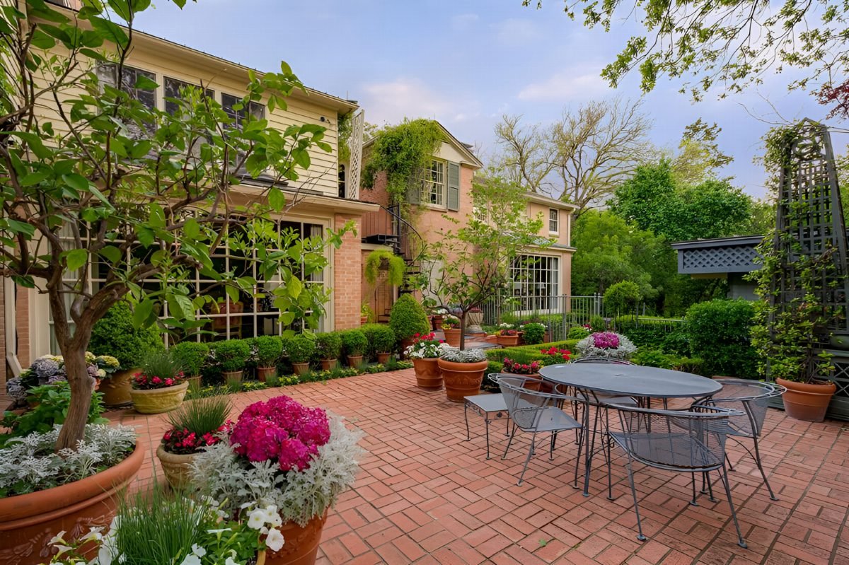 Hearthside Brick Patio Gathering