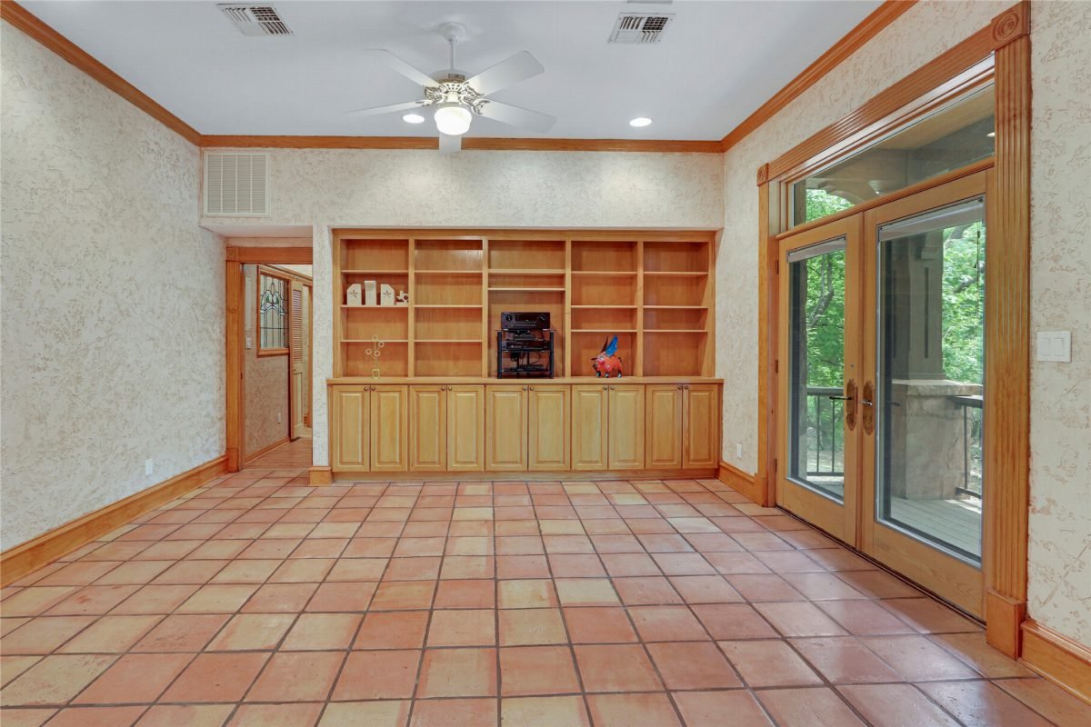 Terracotta Tiles and Oak Built-Ins