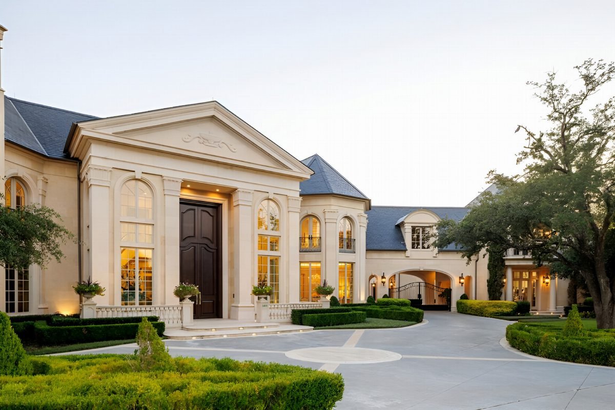 Inside an $11.9M Steel-Framed Estate in Dallas: 10 Spaces You&rsquo;ll Want to See