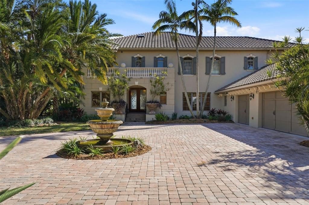 A $5.5M Tampa Bay Waterfront Estate Is St. Petersburg&rsquo;s Most Expensive Home