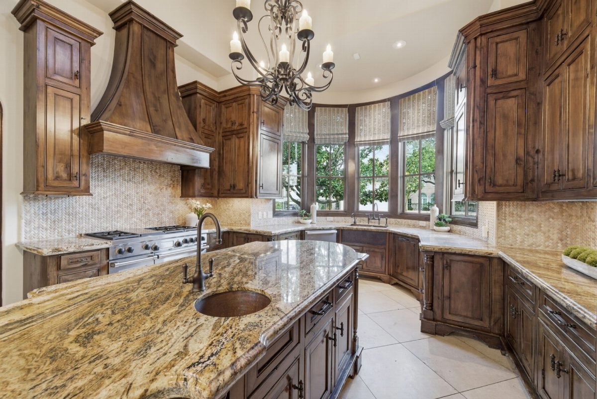 7 Granite Kitchen Designs Made For Daily Living